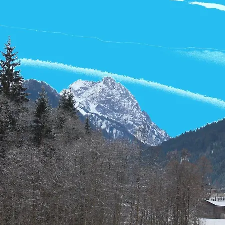 Blick Auf Den Rettenstein 1 *